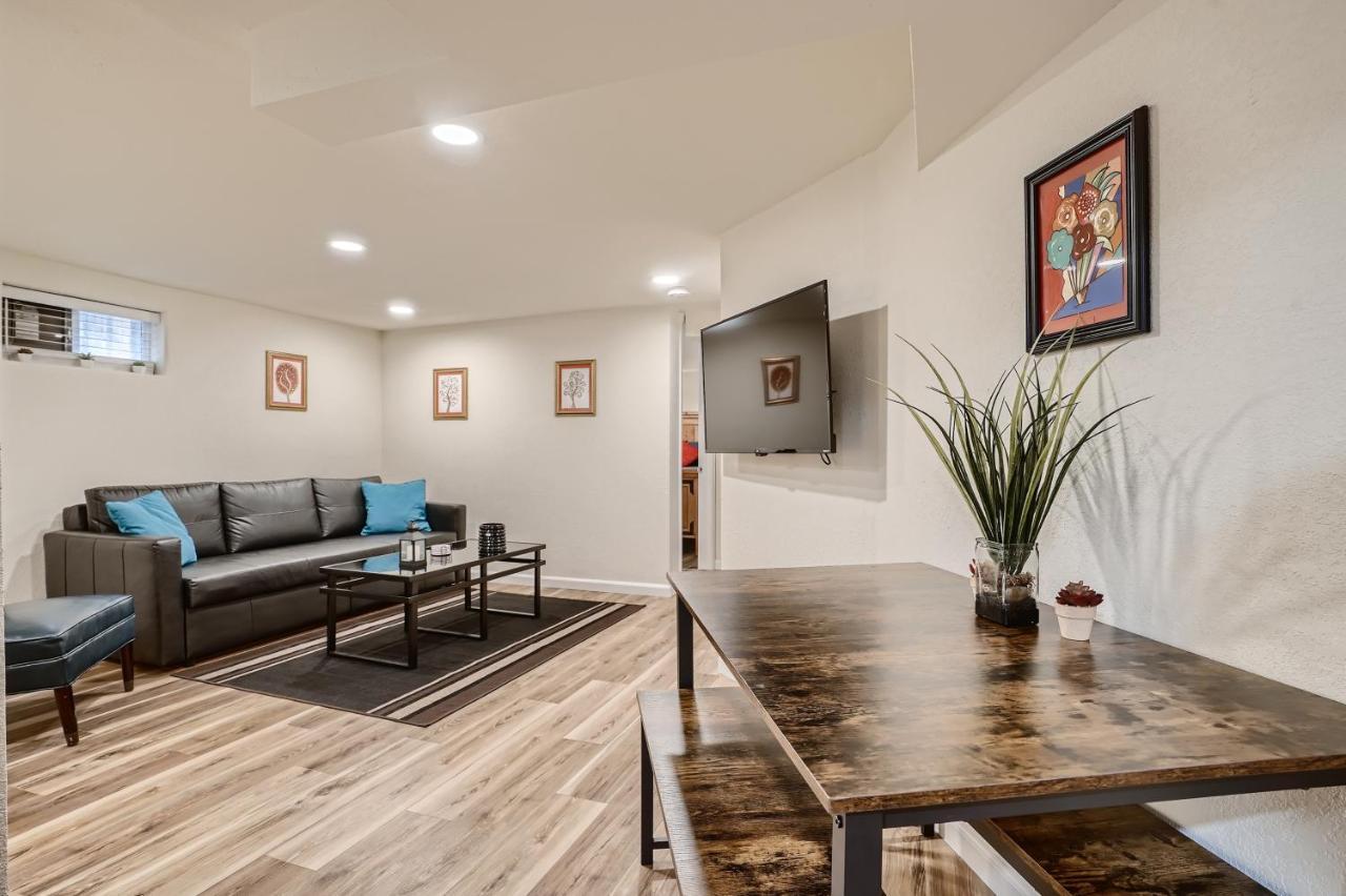 Sloans Lake Getaway - Basement Apartment Near Broncos And Downtown Denver Лейквуд Екстер'єр фото