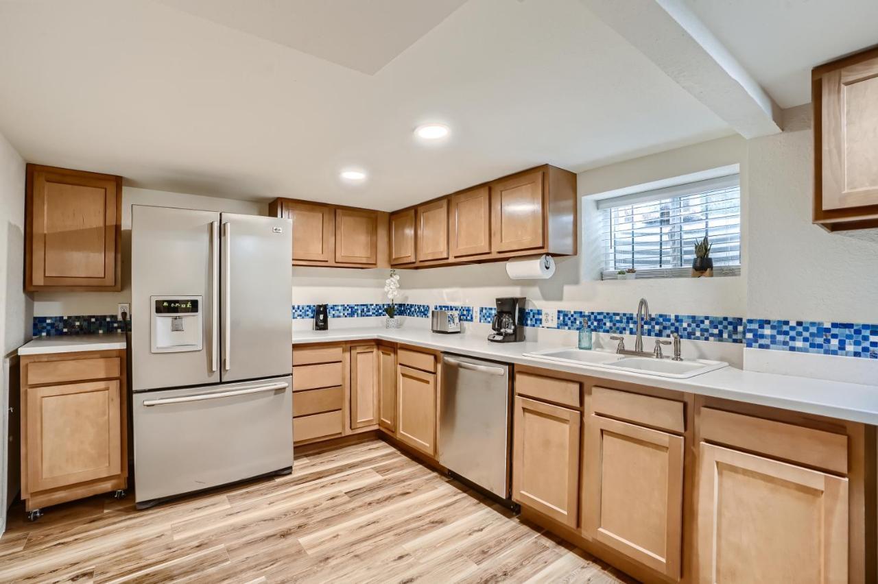Sloans Lake Getaway - Basement Apartment Near Broncos And Downtown Denver Лейквуд Екстер'єр фото